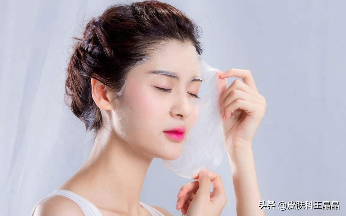 皮肤出油毛孔粗大适合什么护肤,皮肤出油毛孔粗大怎么解决