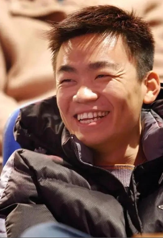 王宝强与马蓉离婚后的生活对比,王宝强离婚给马蓉分了多少钱