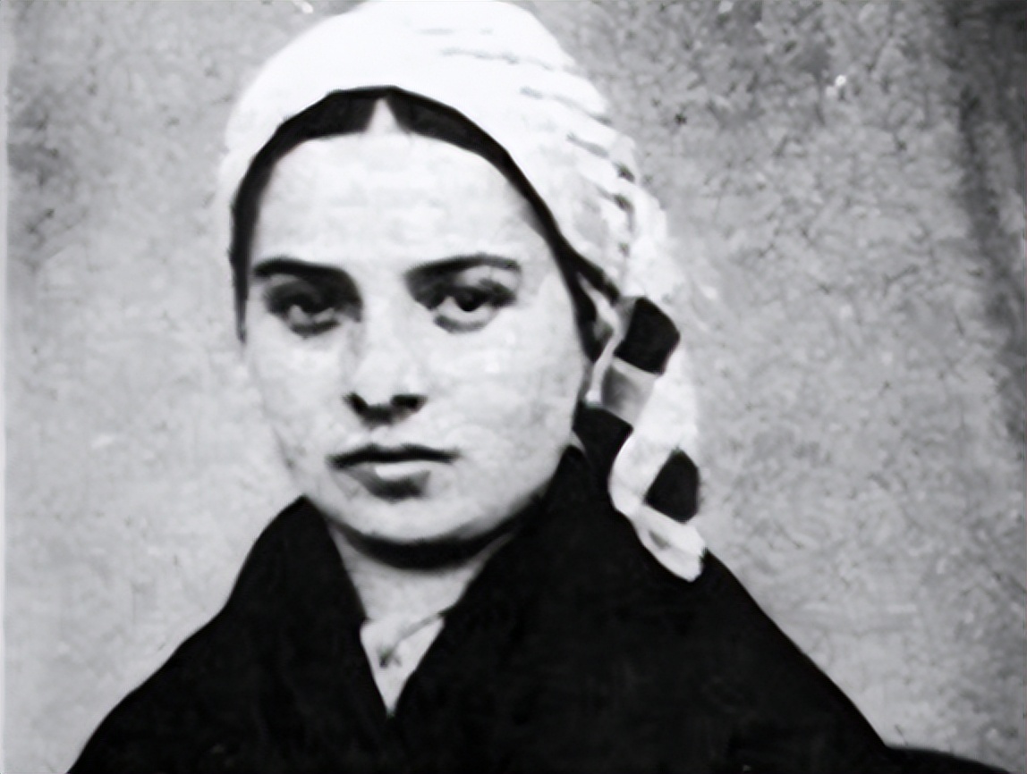 娉曞浗鍦ｅコ鑲夎韩涓轰綍鐧惧勾涓嶈厫,娉曞浗鍦ｅコ姝诲悗瀹归涓嶈厫