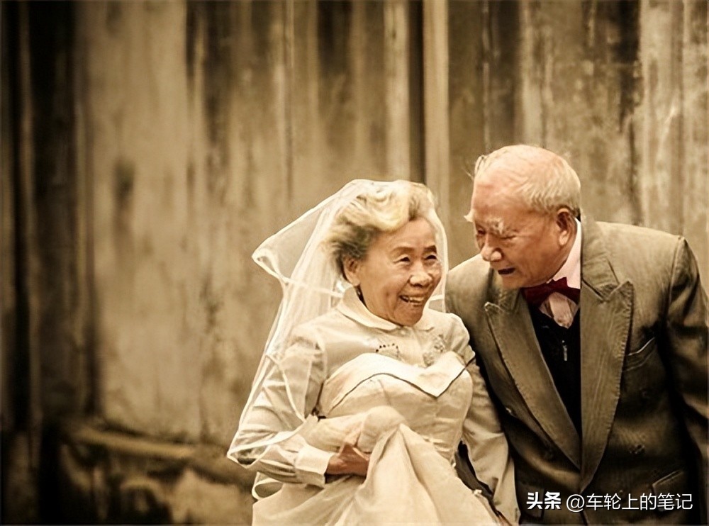 尼格买提伤感发言,尼格买提暖心瞬间