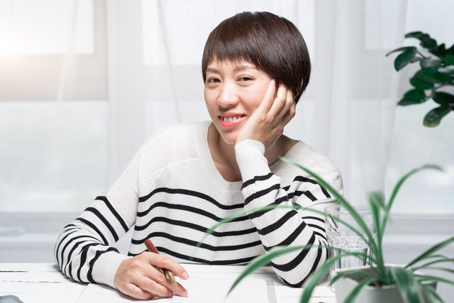 52岁女教授以为得了卵巢癌，把银行密码告诉儿子，结果令人笑哭！