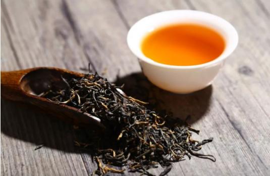 喝茶对心脏有好处还是坏处,茶叶和绿茶哪个对心脏好