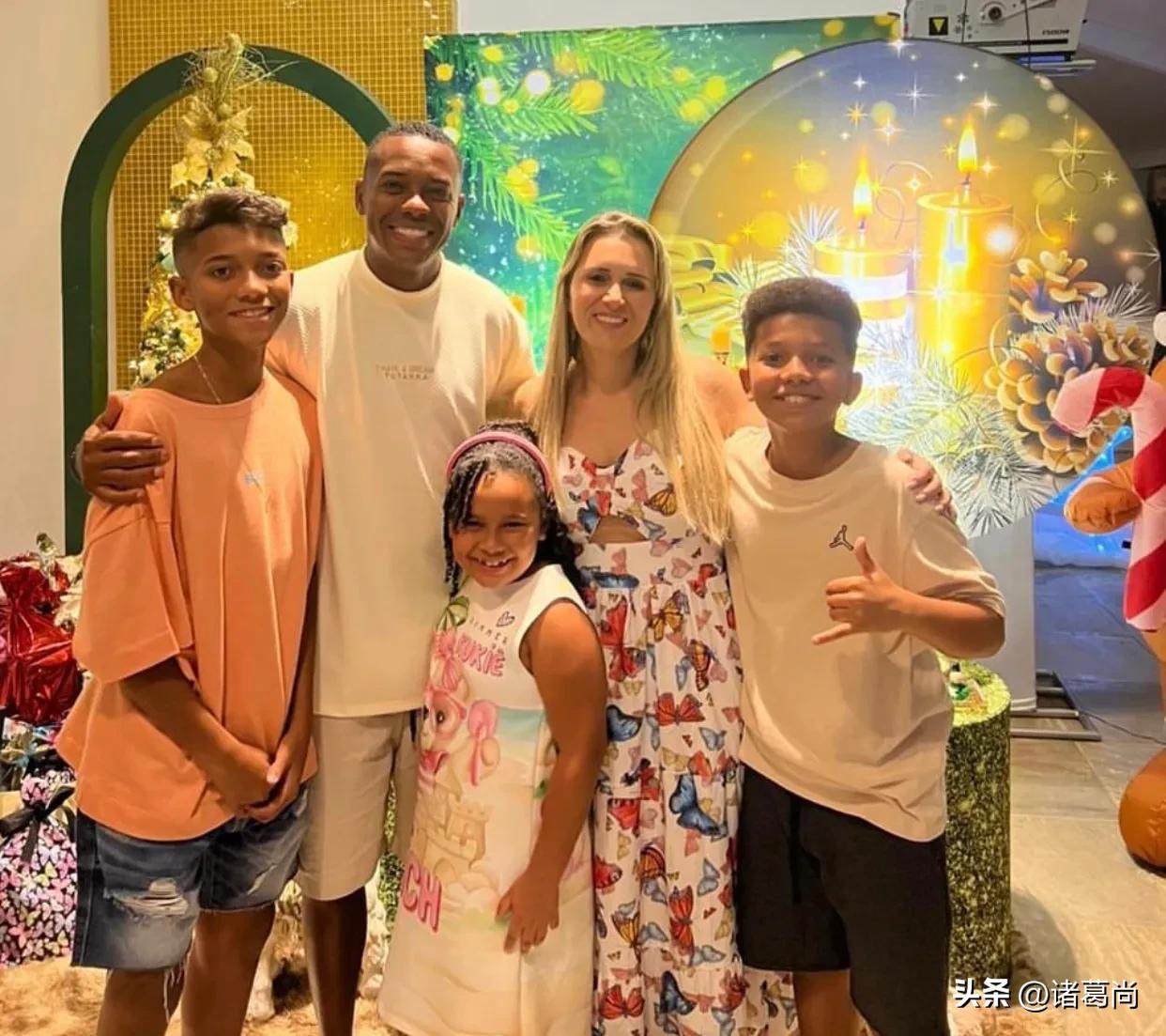 劳尔时期的皇家马德里阵容,翩翩少年衣服