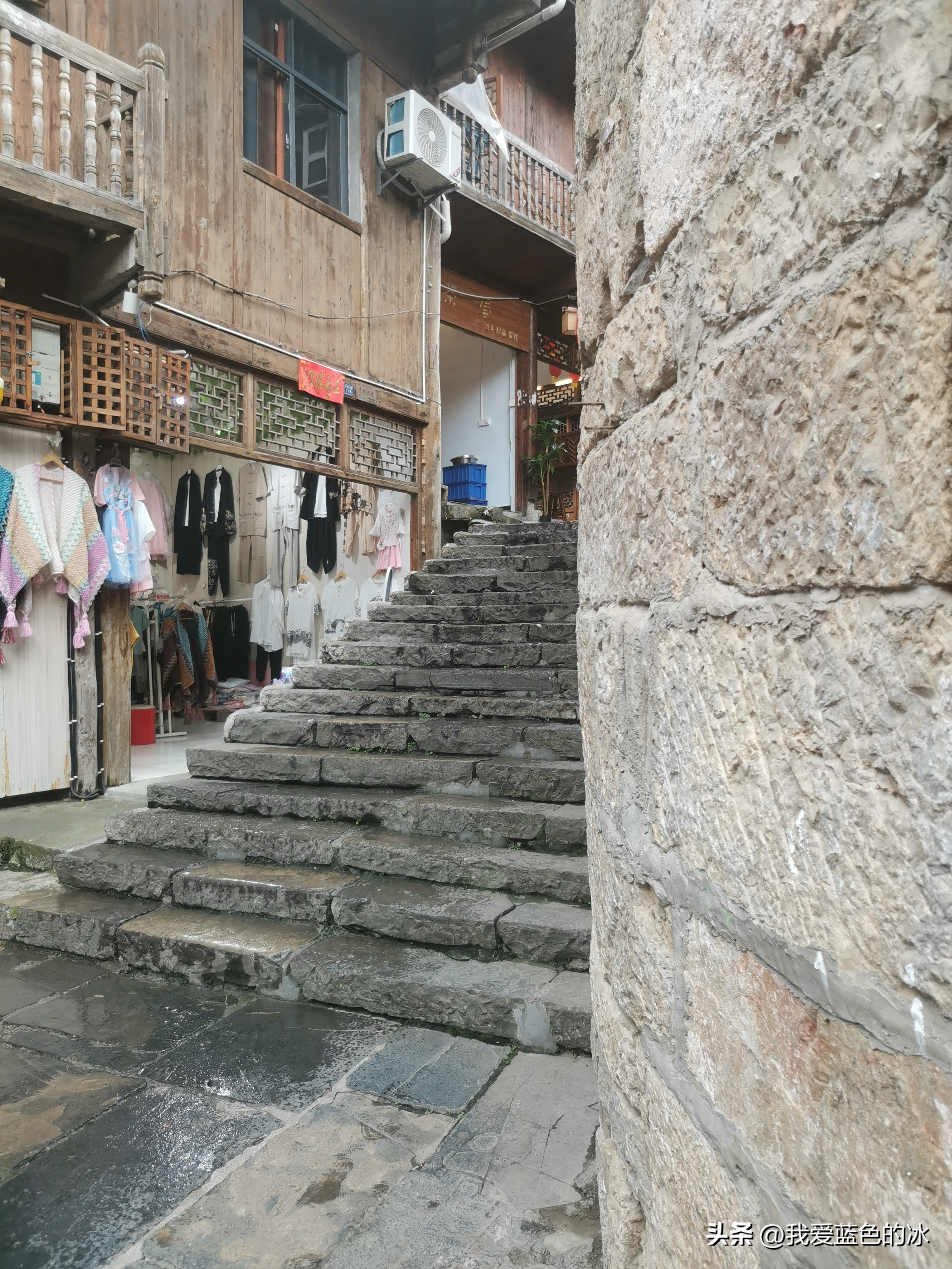 刘晓庆特色米豆腐,漫步在这个不起眼的小镇完整版