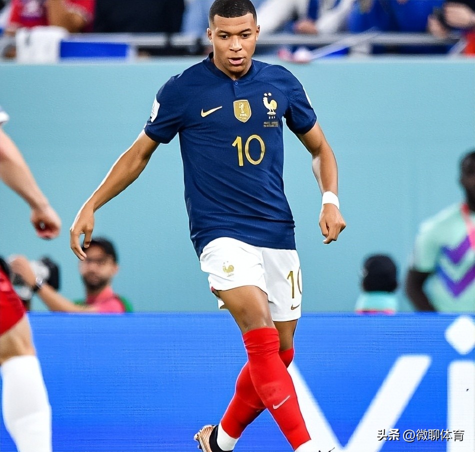 世界杯最新积分榜:法国晋级,梅西破门阿根廷小组第二,波兰榜首