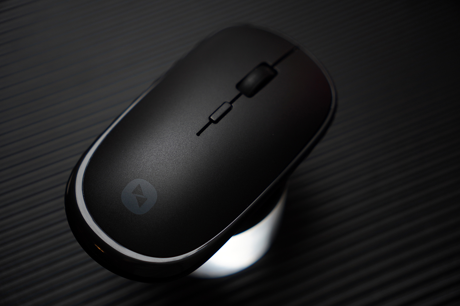 平板秒变电脑用无线鼠标键盘,向日葵鼠标可以控制ipad