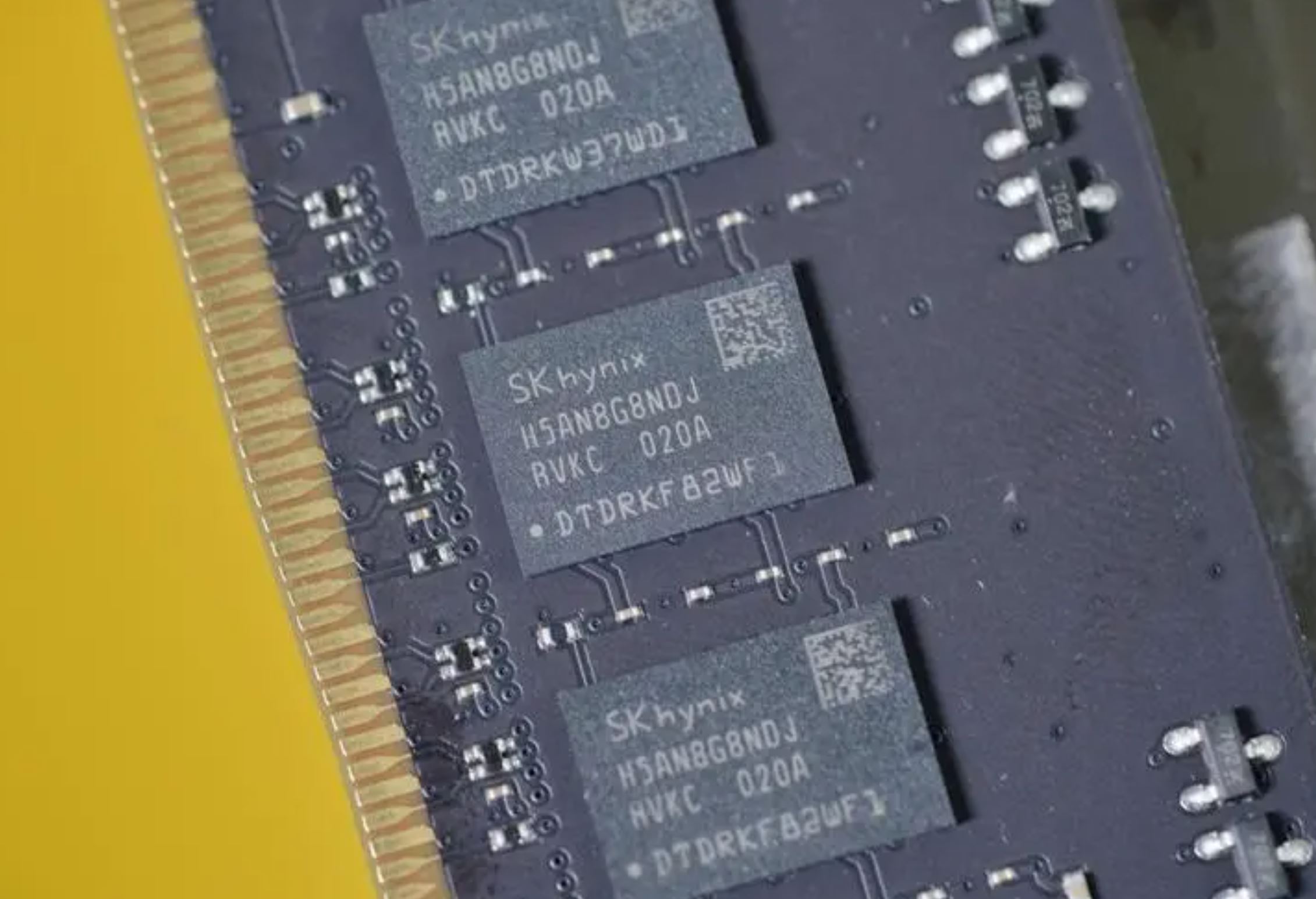 目前性价比高的ddr432G内存,2022年ddr4内存条8g性价比推荐