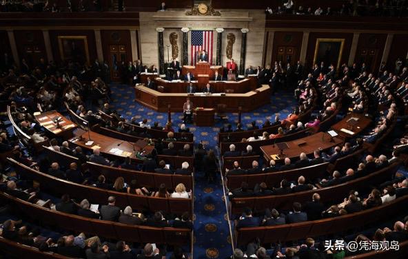 美国人上当了：佩洛西实现金蝉脱壳，借炒作窜台转移“内幕炒股”