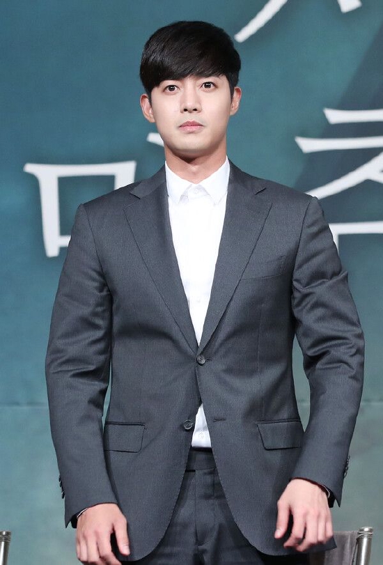 3天7个瓜，官宣分手、辟谣婚变、拒付抚养费，个个都是大瓜