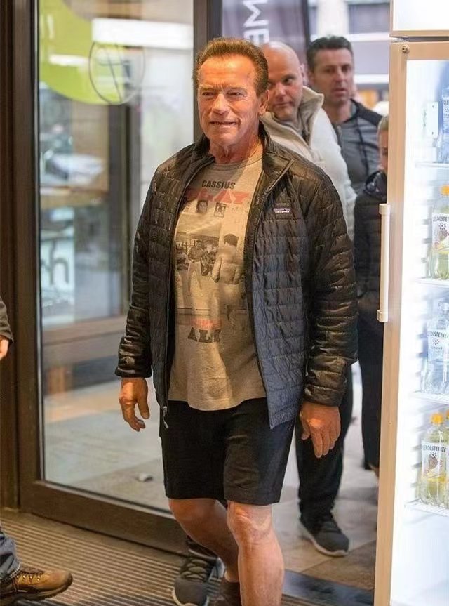 品牌羽绒服棉服推荐,羽绒服和棉服更推荐哪一种