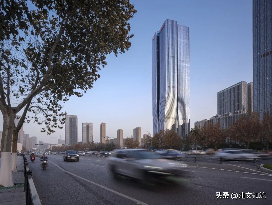 【荐筑】微变的平衡，山东黄金国际广场丨CCDI悉地国际