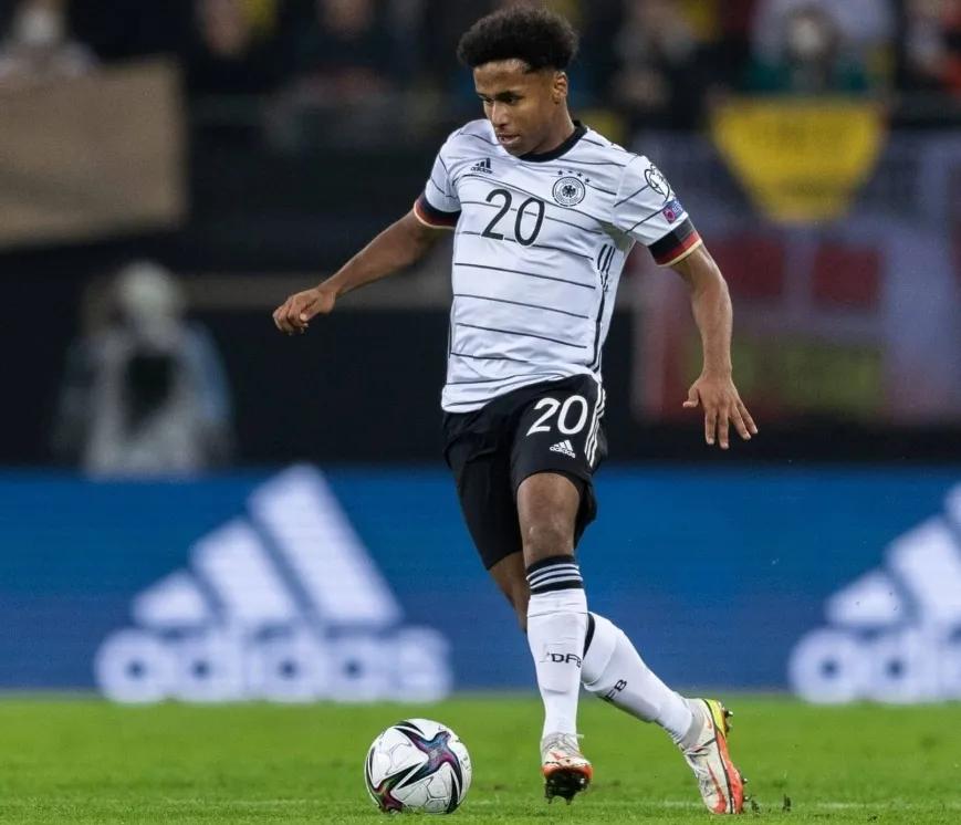 男足2022年卡塔尔世界杯预选赛,2022卡塔尔世界杯最年轻的球员