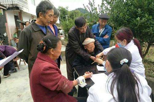 老人免费领鸡蛋被骗中奖后续,200余老人领10个免费鸡蛋陷入骗局