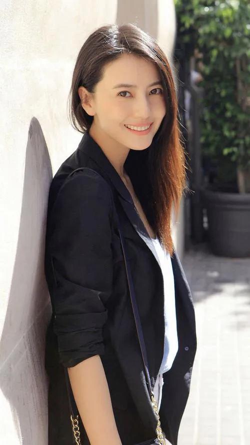 高圆圆的辛酸情史,高圆圆谈了几段情史