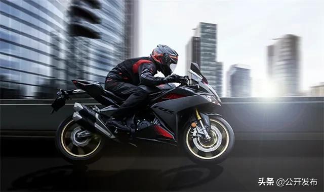 本田cbr250rr为什么新款没有四缸,本田cbr250rr有什么优点