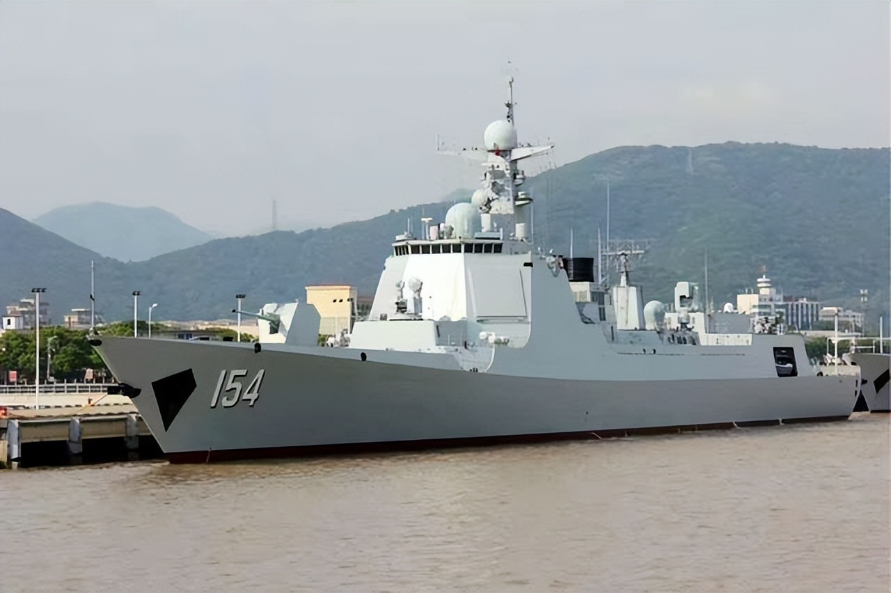 两岸迎头相遇,两岸军舰相遇视频