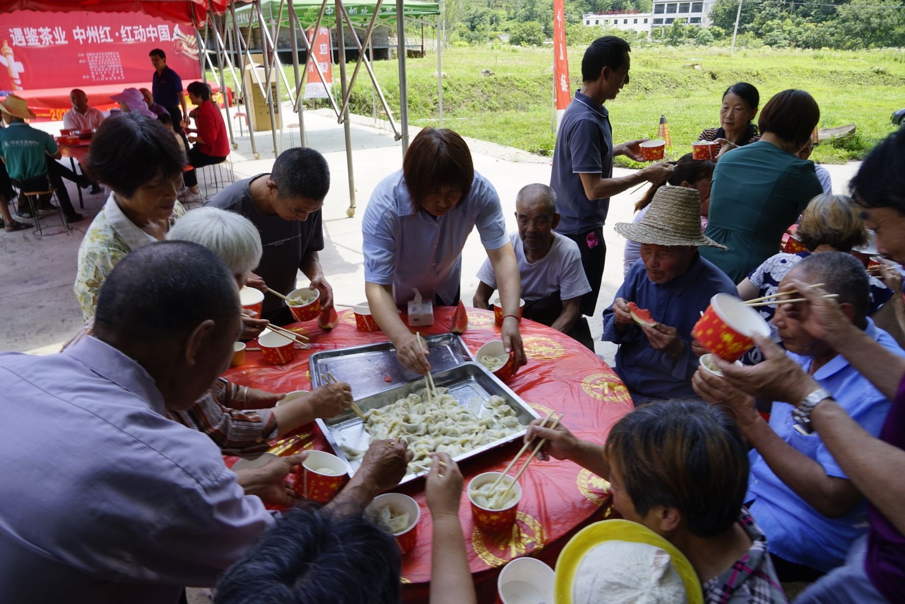 文艺轻骑兵信阳||青山苍苍土门粽香