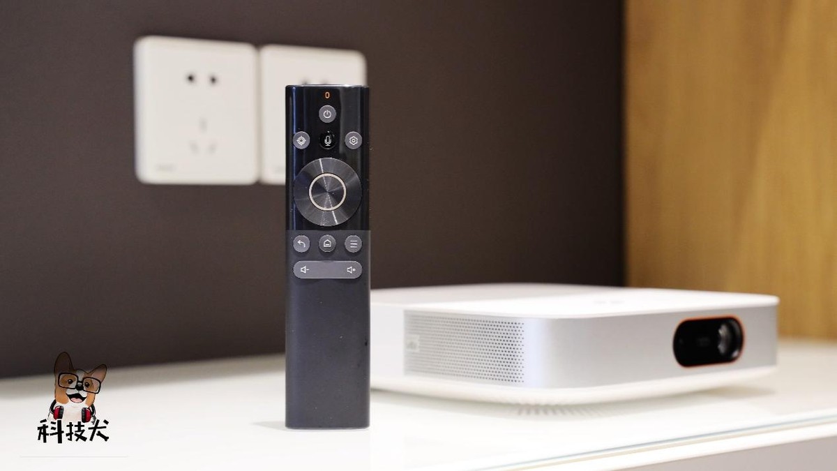 联想小新520投影仪观影效果,联想小新520投影仪测评