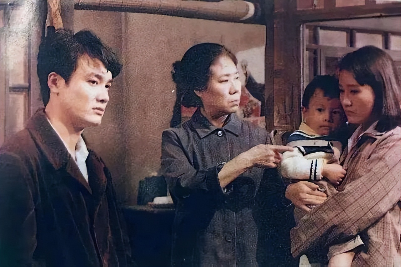 王朔为什么被称为京圈大佬,王朔现象是否是痞子文学