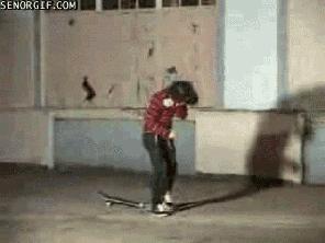 80个神奇的真实照片，不高兴的狗子，崎岖的铁路，倒立劈叉拉筋