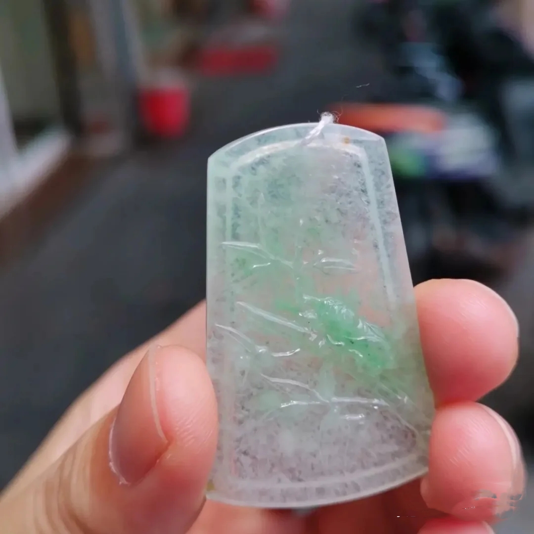 什么是翡翠老种料,什么叫翡翠种嫩