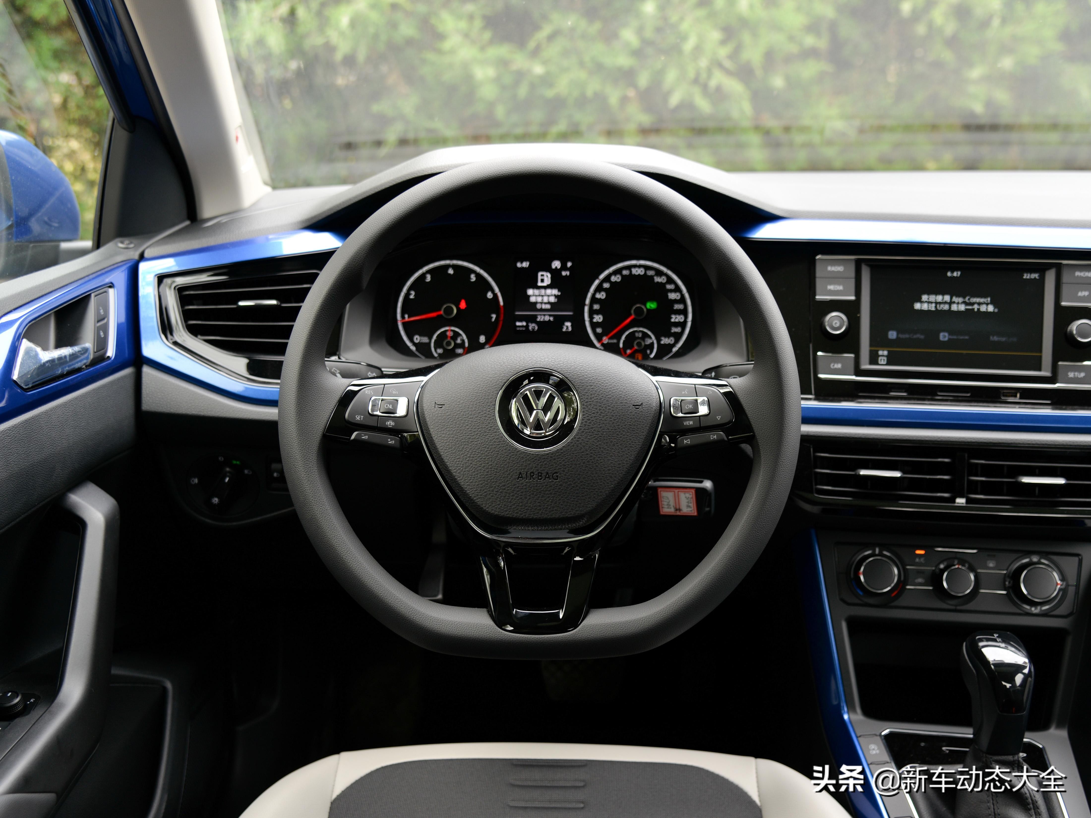 1.5排量价格9.28万元,10年大众polo二手车蓝色