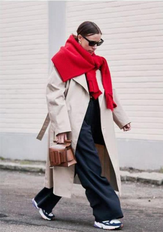 红色怎样穿喜庆但不会土气,新年穿红色是必修课怎么穿更好看