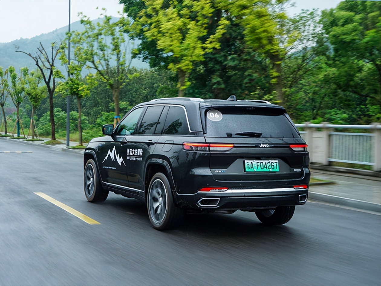 jeep大切诺基4xe落地价西安,全新jeep大切诺基柴油