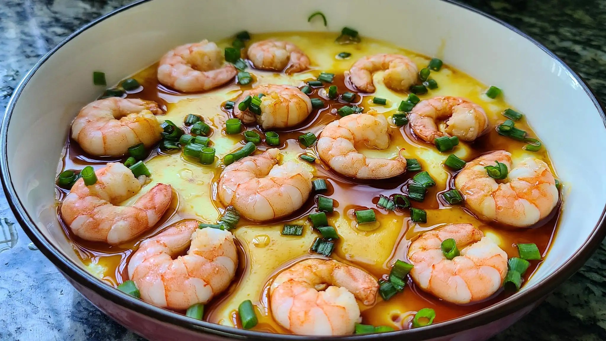 鲜美爽口的虾仁蒸蛋真的超香,营养又美味的虾仁豆腐蒸蛋