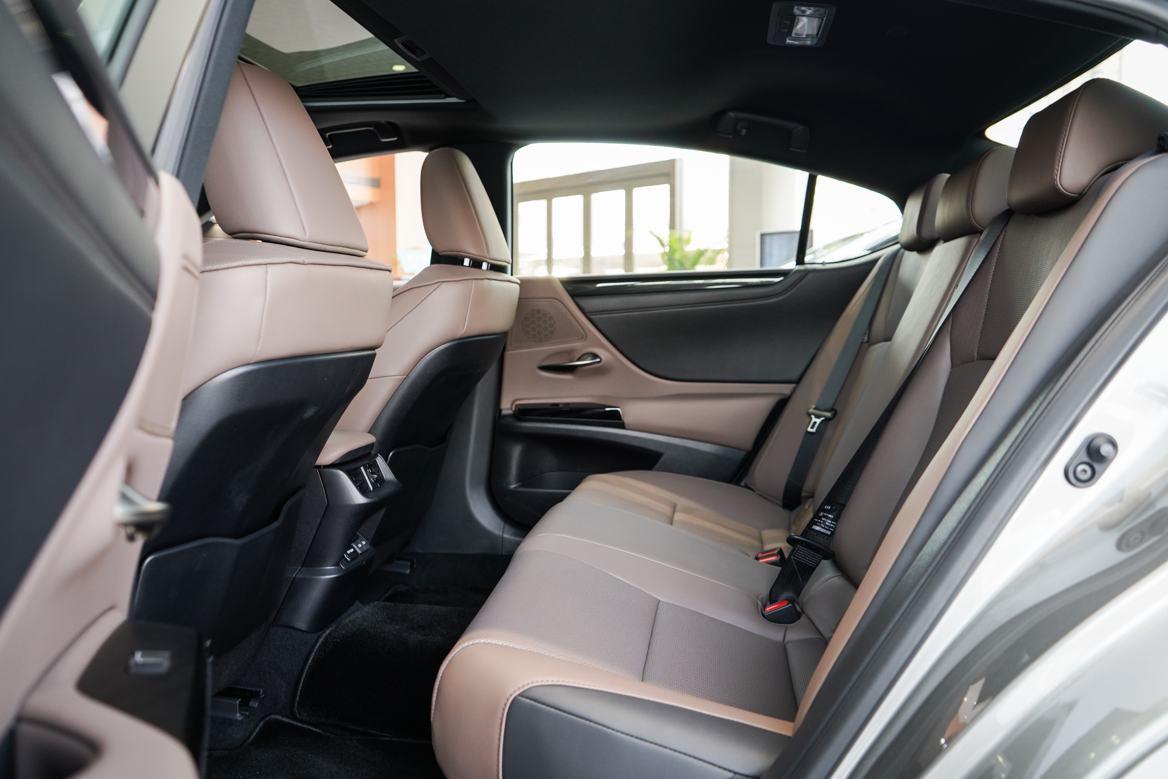 凯美瑞报价优惠,凯美瑞买2.0豪华版落地价