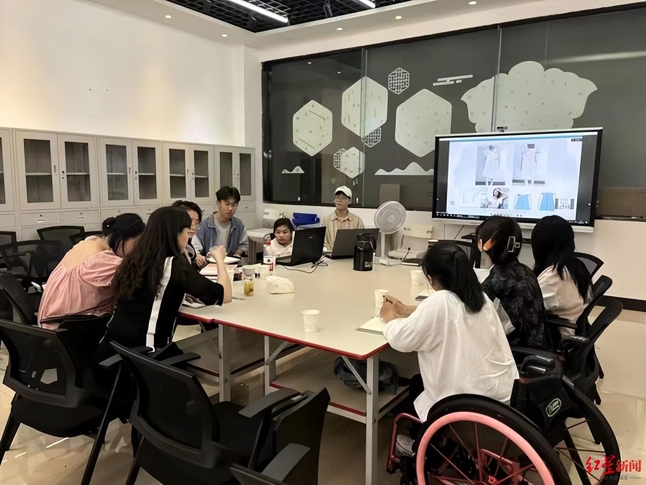 张晓丽衣服,张晓丽服饰