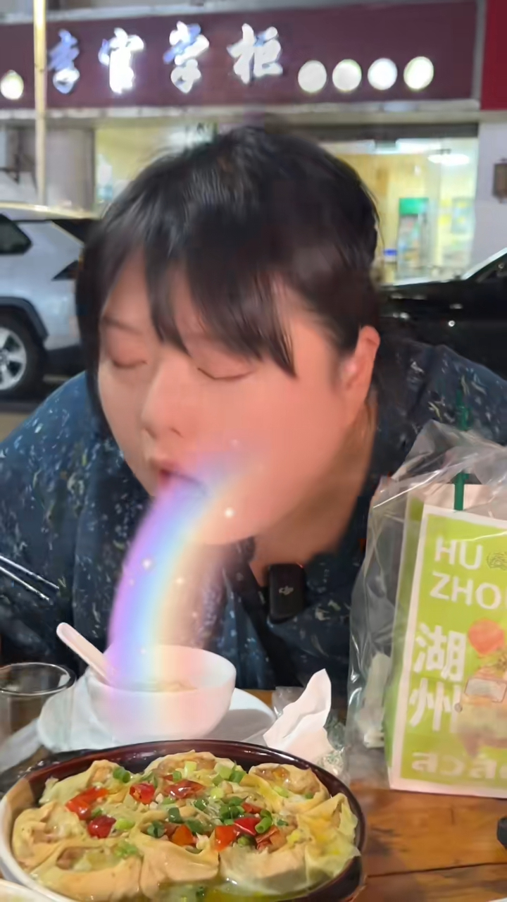 减肥一年！香港女星从260斤减到200斤，1天吃9顿胃口超好