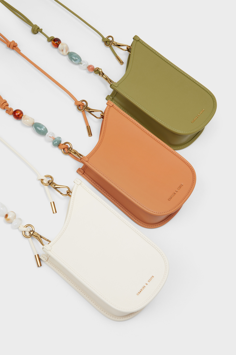 40到50岁女人适合背什么包包,40岁女性背什么牌子的包包