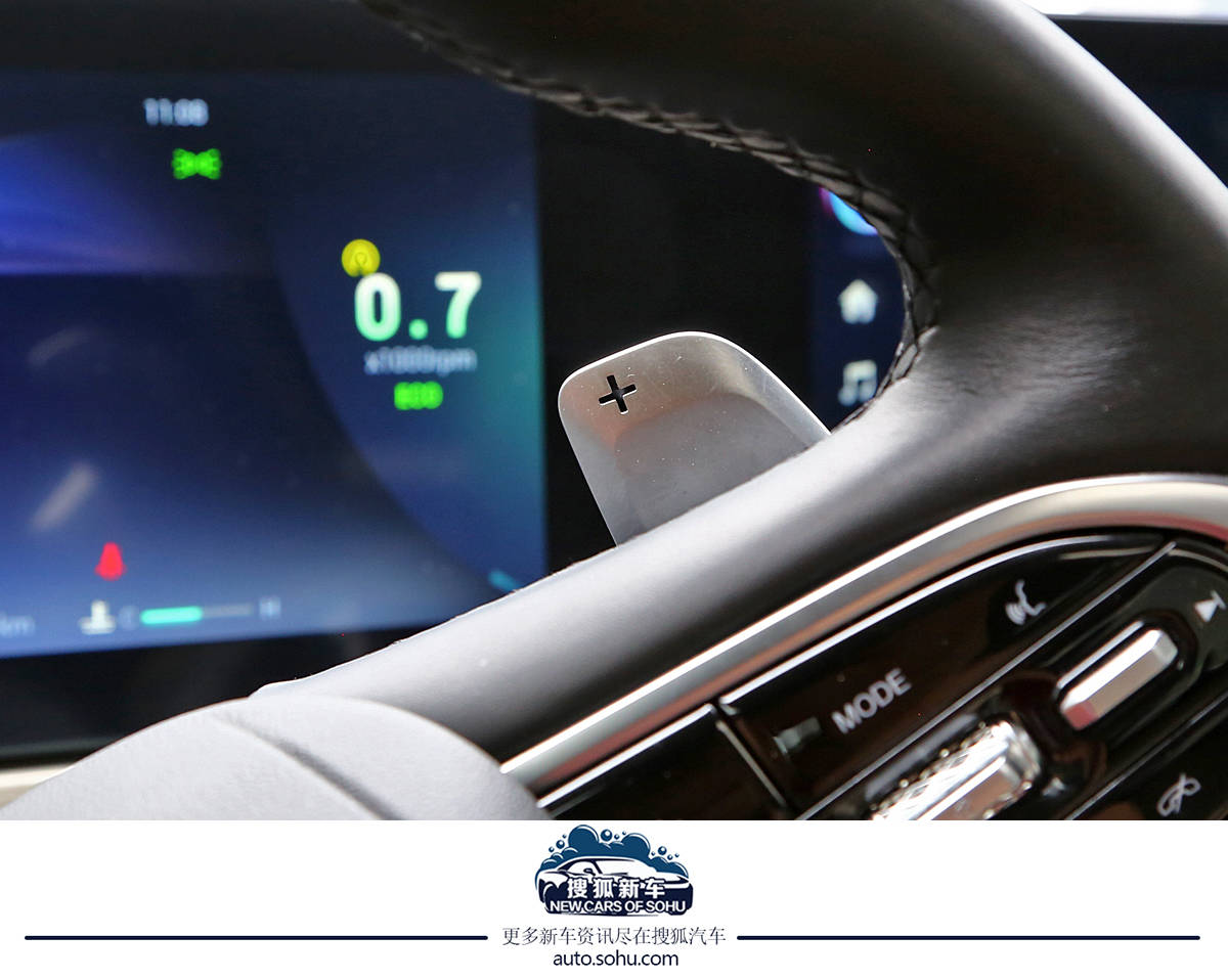 奇瑞艾瑞泽8对比长安uni-v,奇瑞艾瑞泽82.0t试驾