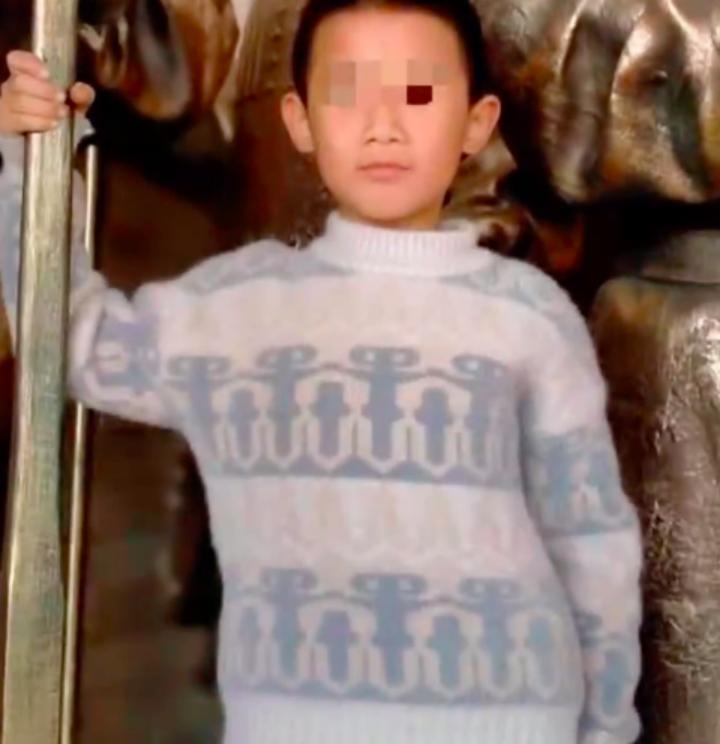 山西10岁男童遇害，嫌疑人为生母和继父，生父称父子俩近1年没见面：离婚各带一个孩子，我带大的，她带小的