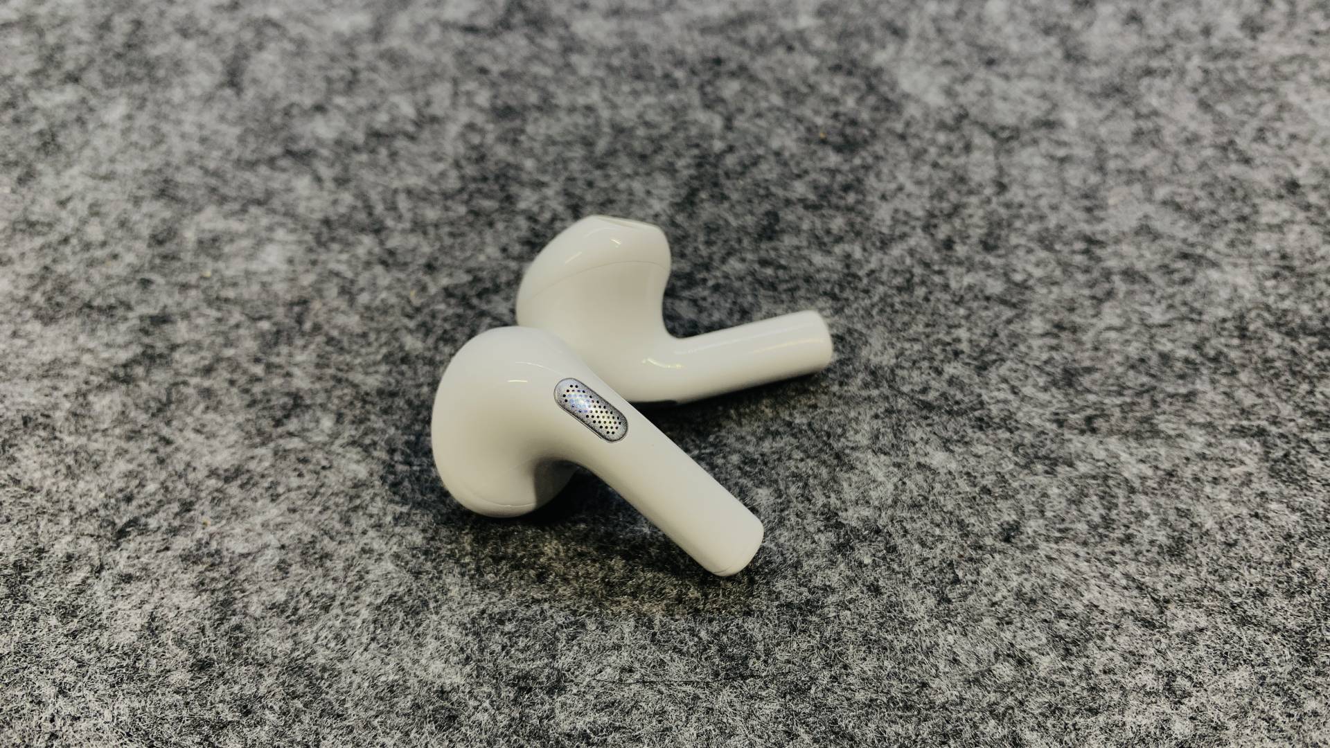 耳蜗戴不进去,耳蜗小戴什么蓝牙耳机才不会掉