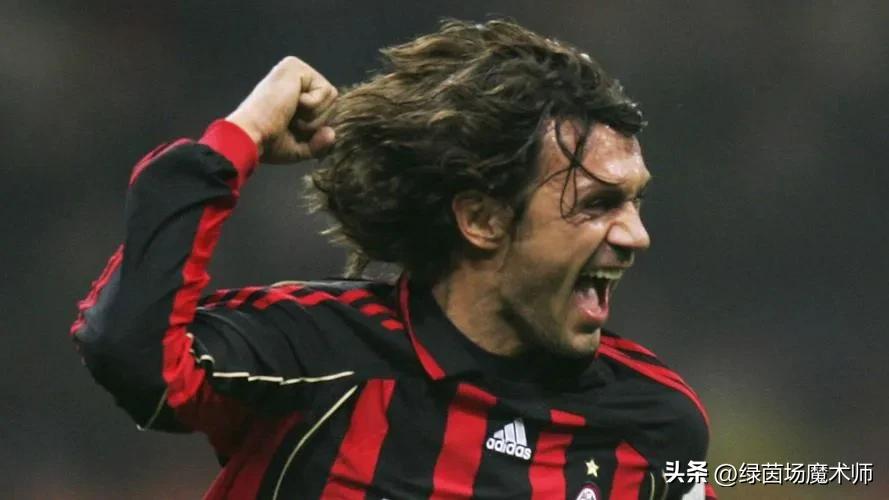 盘点足坛历史十大传奇球星,00后足坛十大新星后卫