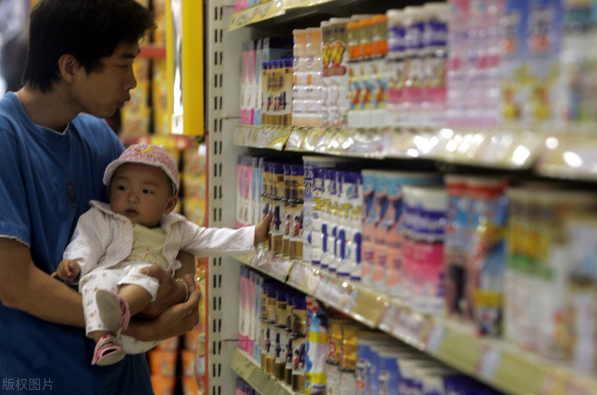 备孕妈妈和宝宝刚出生时需要注意的事项和带娃技巧，奶爸奶妈必备