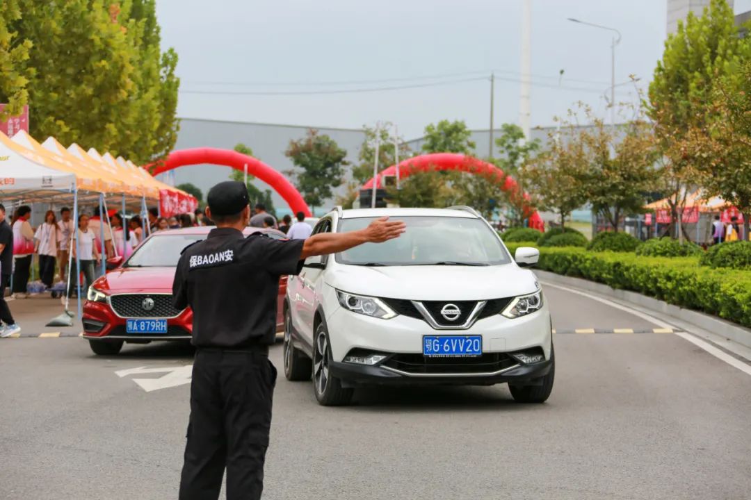 满“新”欢喜！长江职业学院喜迎2023新生！