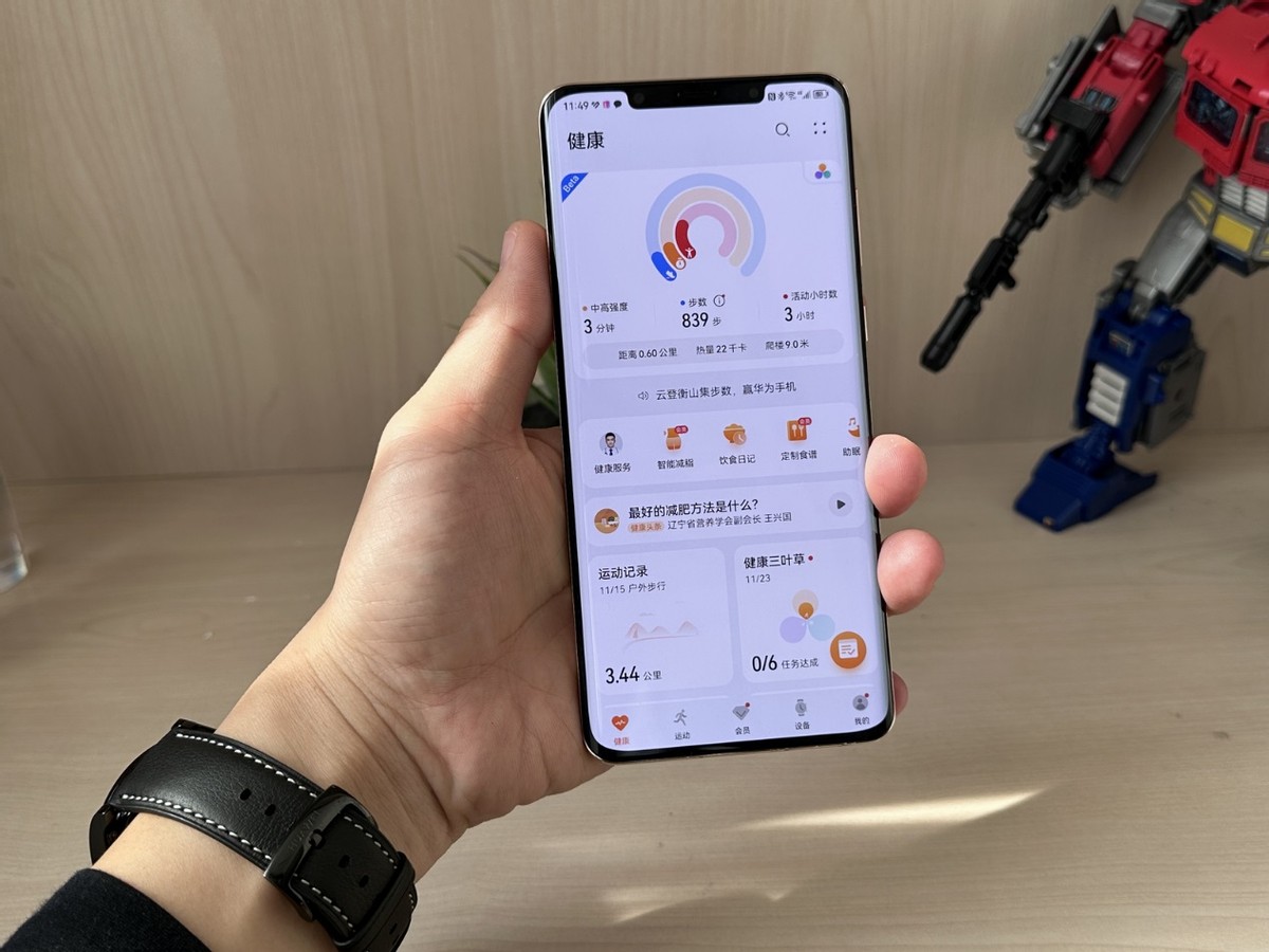 华为手表耳机watchbuds实用性,华为watchbuds耳机佩戴