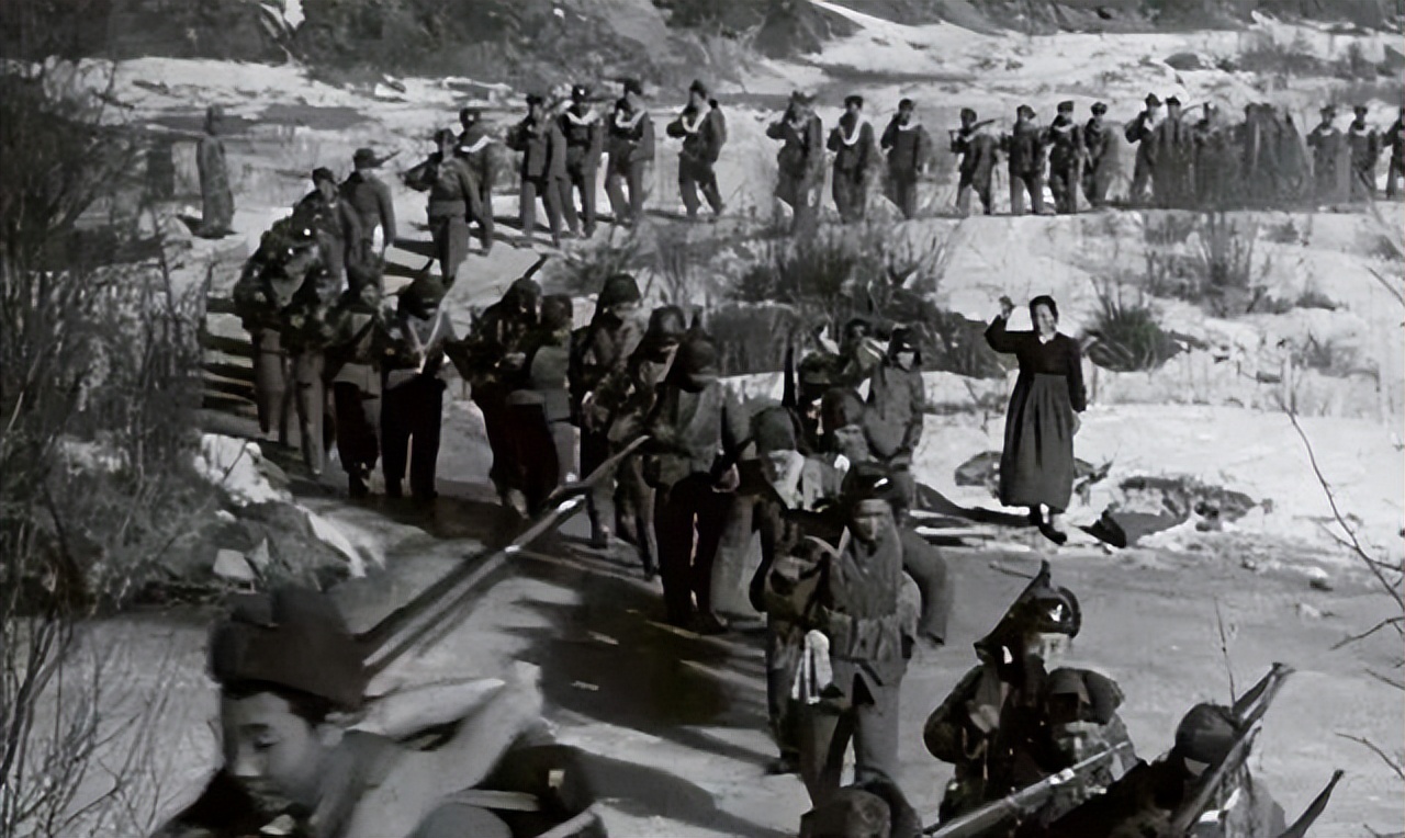 1972年,65岁开国上将迎娶小33岁的小姨子:这是妻子临终前的遗愿