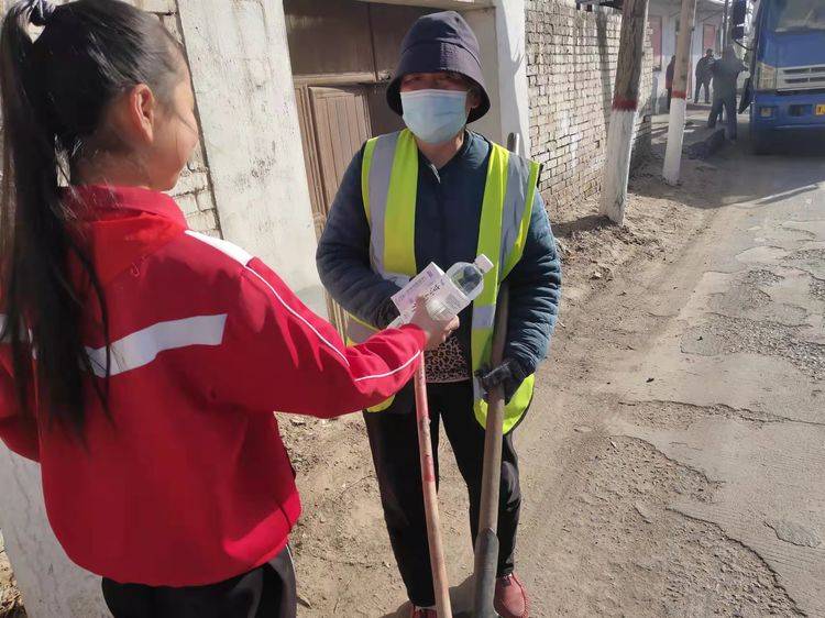 清丰县和义路小学“雷锋精神代代传争做新时代好少年”教育活动