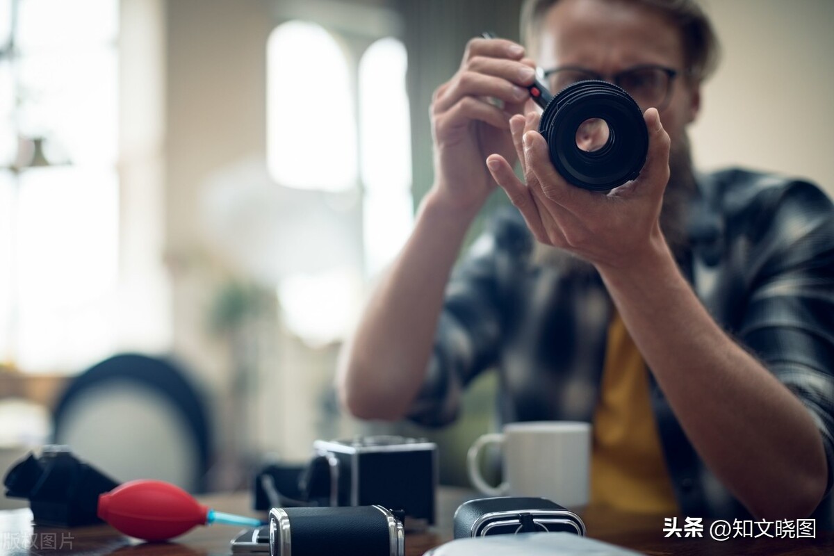 单反挑选镜头要注意什么,单反相机入门怎么选择镜头
