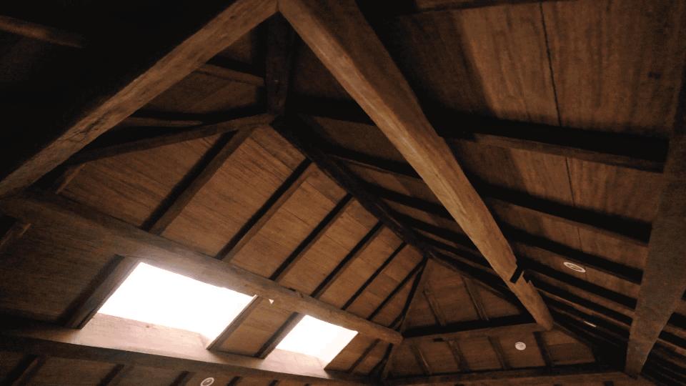 湖北夫妻造房子,湖北夫妻两万造房