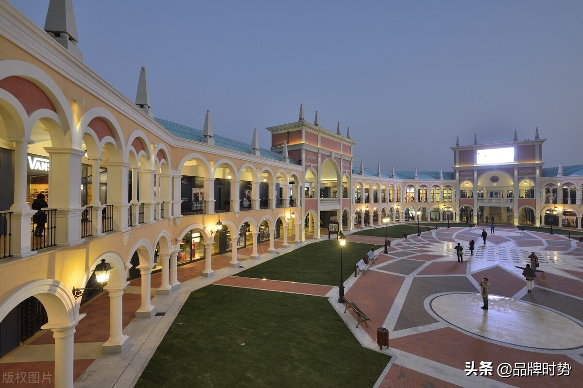 佛罗伦萨奥特莱斯上海价格,浦东奥特莱斯佛罗伦萨小镇品牌