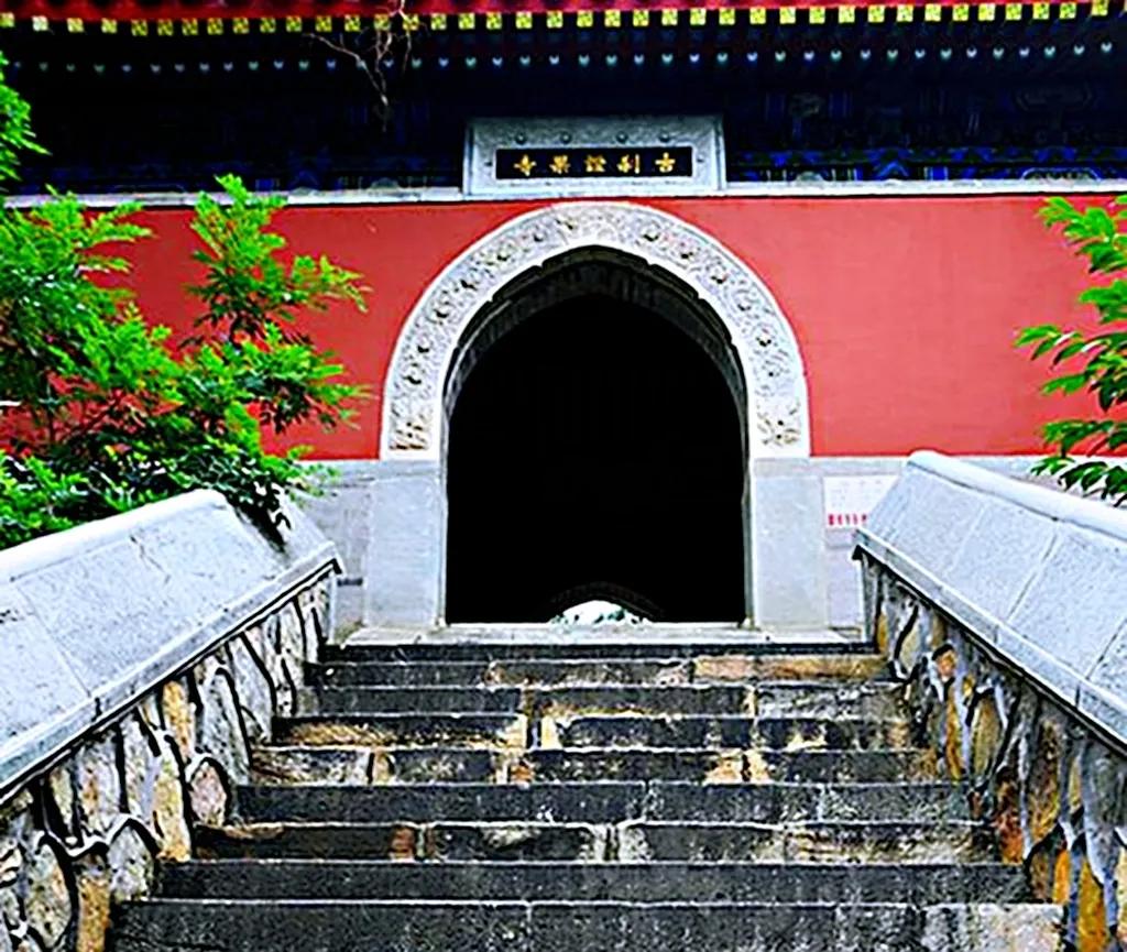 八大处公园最新通知,公园旅游景点排行