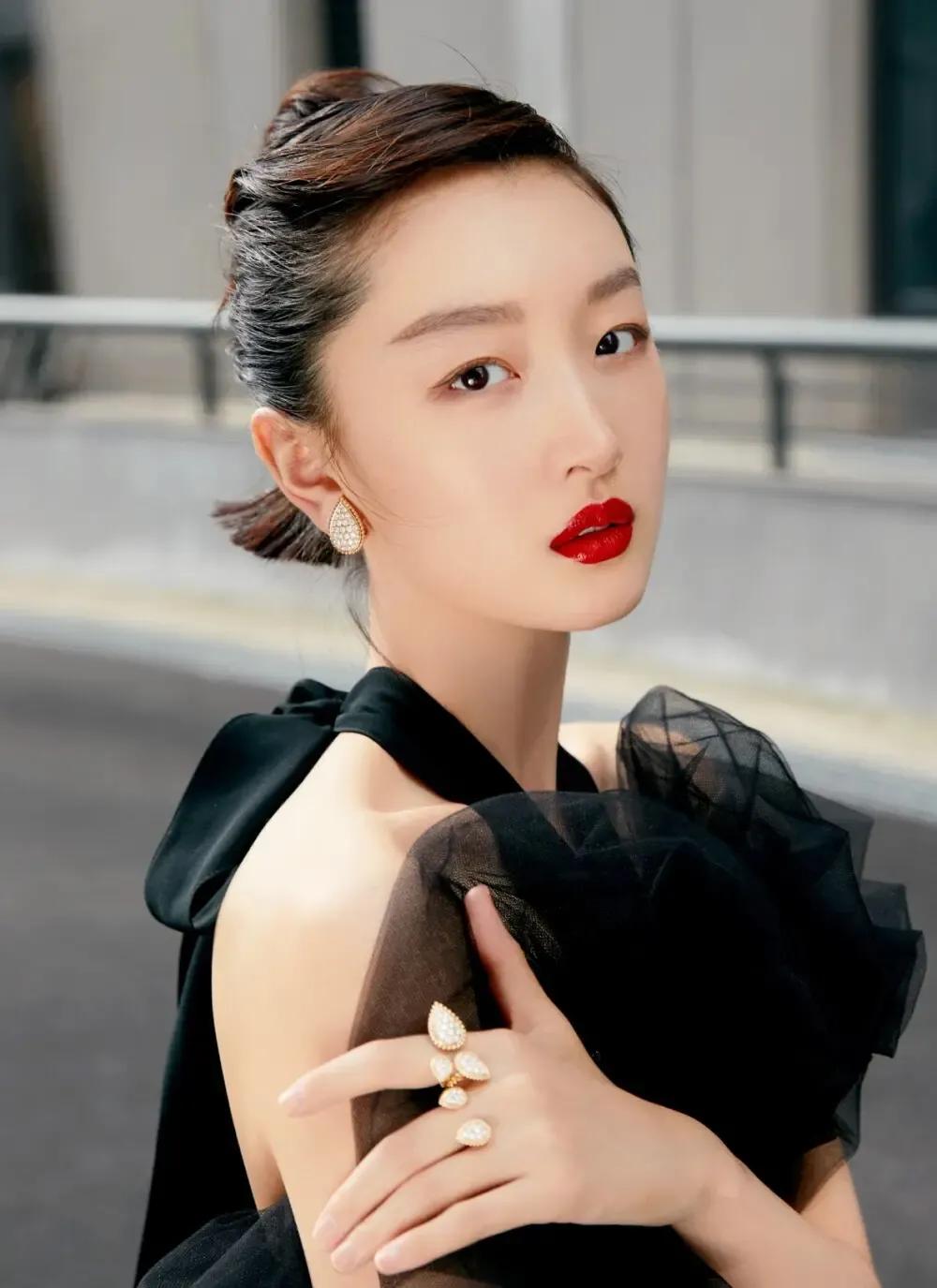 女明星90后前十名,欧美90后高颜值女明星