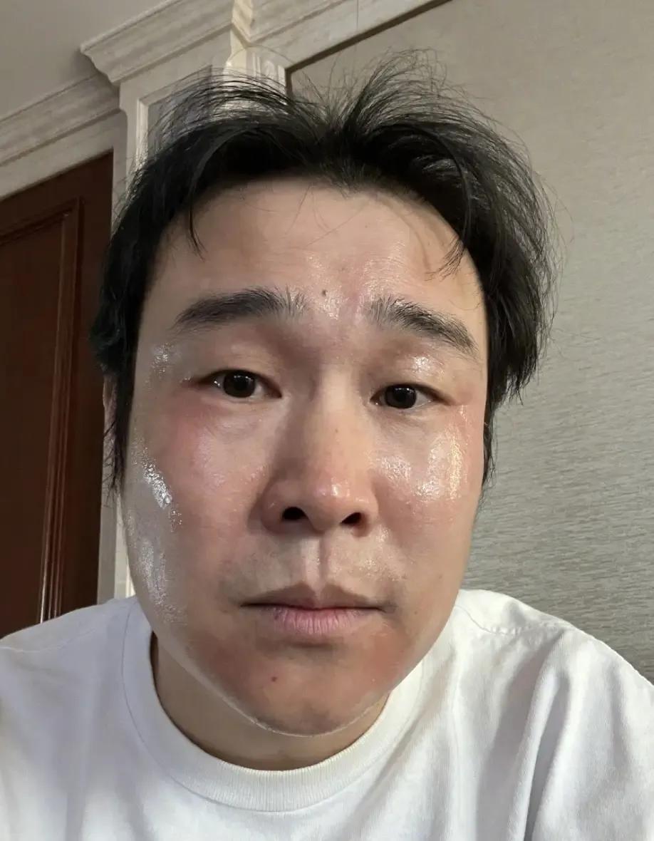 “阳了”的明星们，有人看不懂抗原，有人用纸尿裤，她洗澡就好了