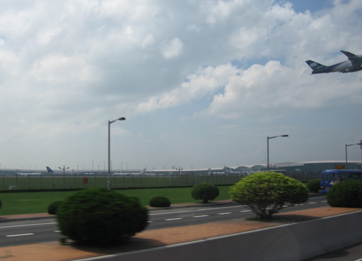 以前的西贡市和现在的胡志明市 (柬埔寨西贡和越南西贡)