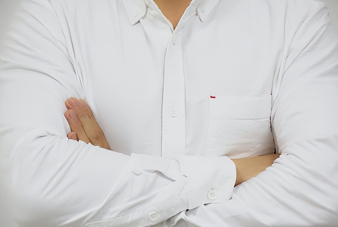 40岁男性毛发变白,40岁男性全身毛发变白是什么原因